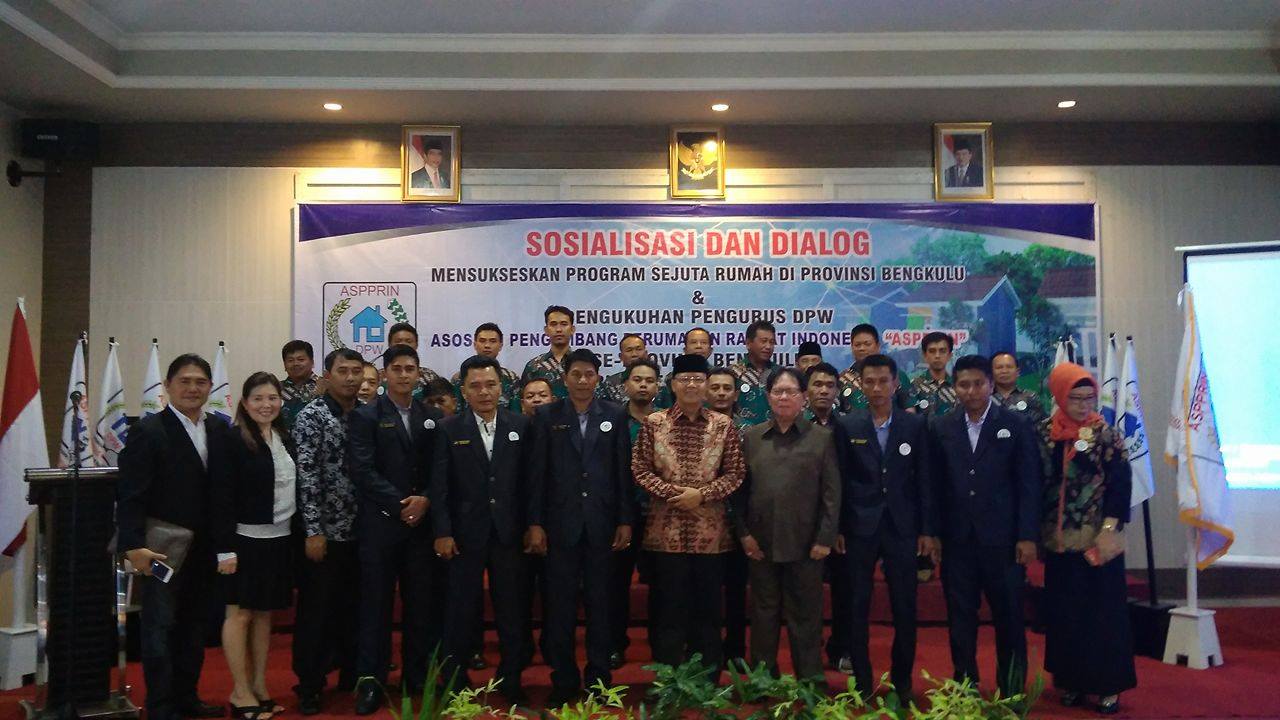 Pengurus ASPPRIN berpoto bersama Plt Gubernur Bengkulu