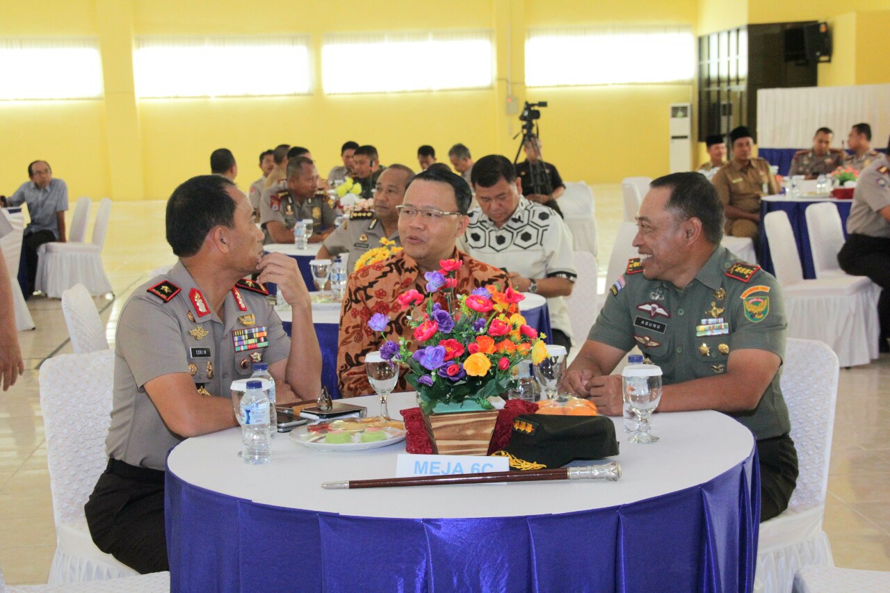 Hukum