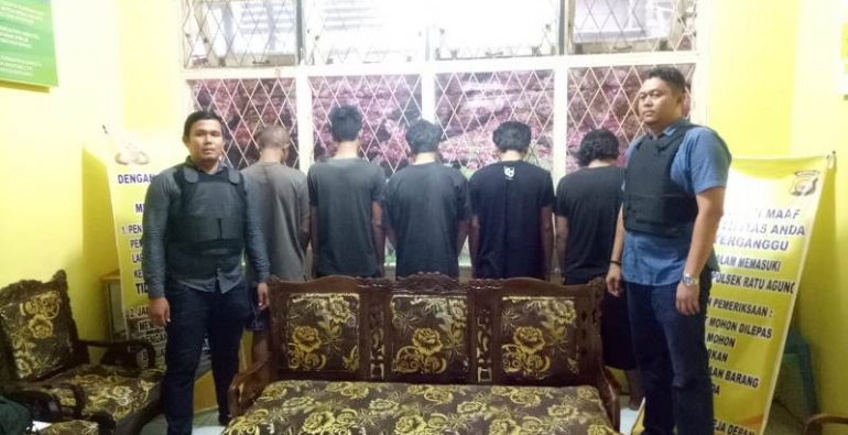 Hukum