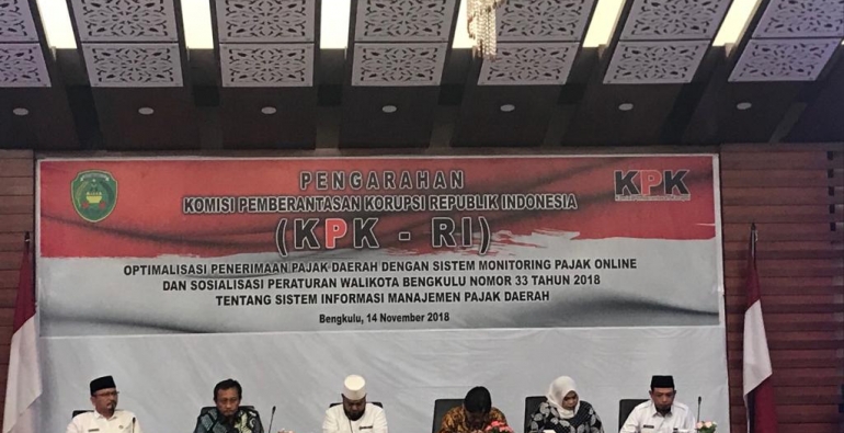 Hukum