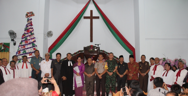 Hukum