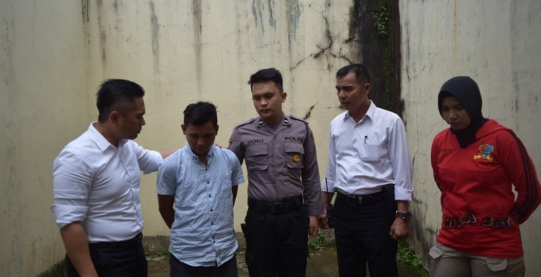 Hukum