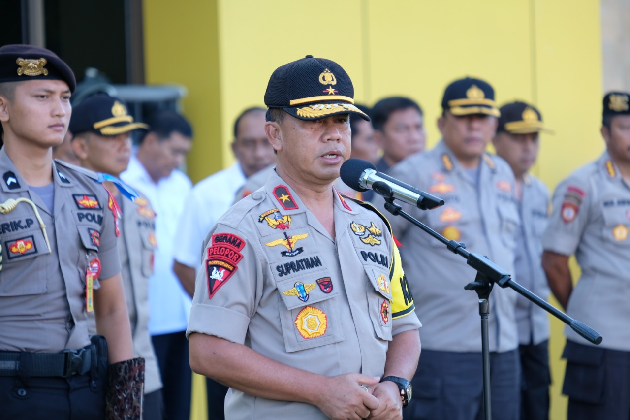 Hukum