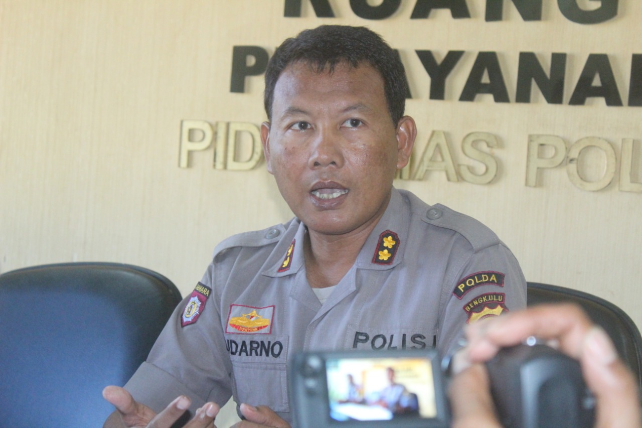 Hukum