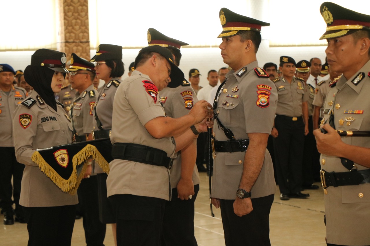 Hukum