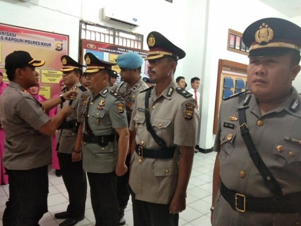 Hukum