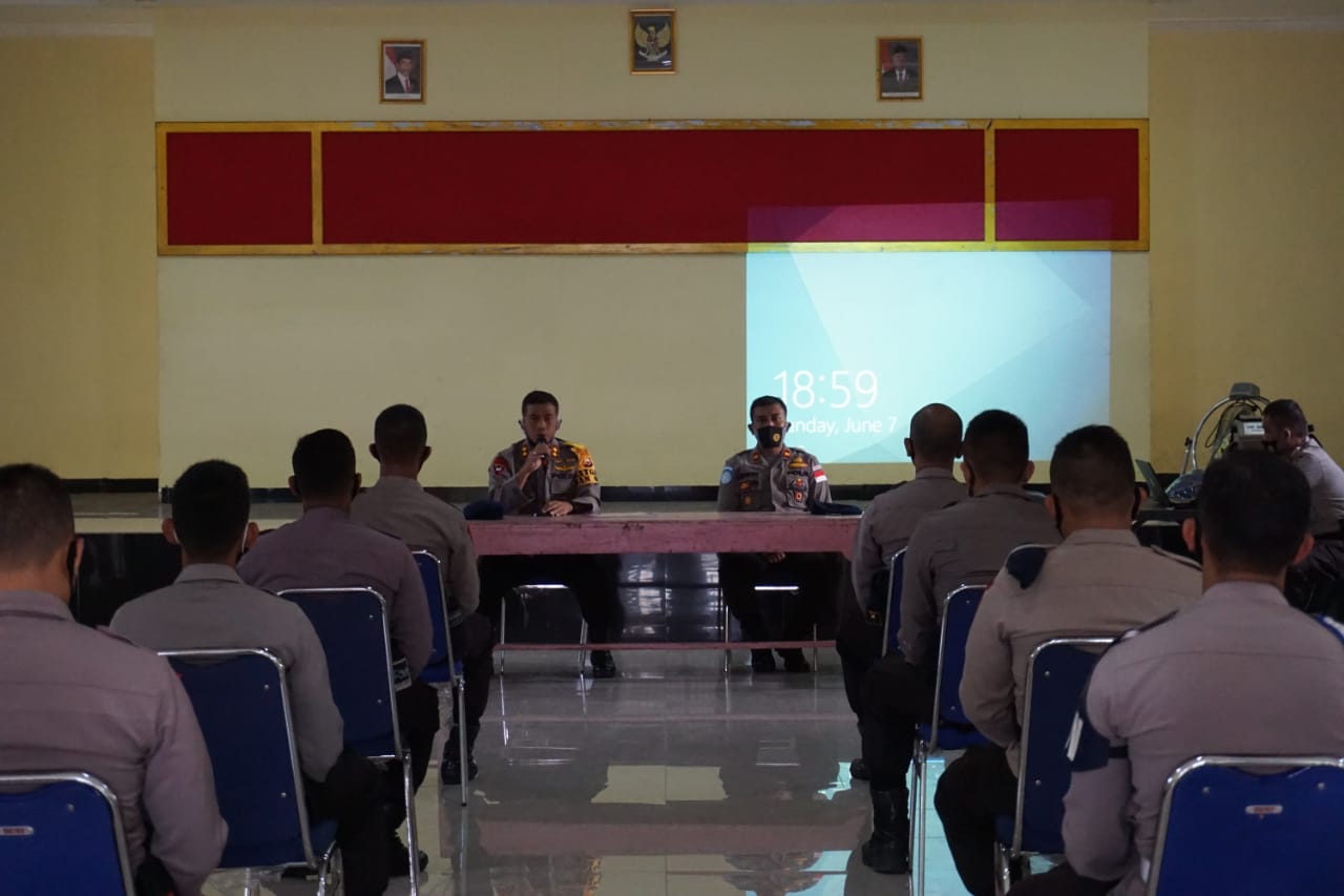Hukum