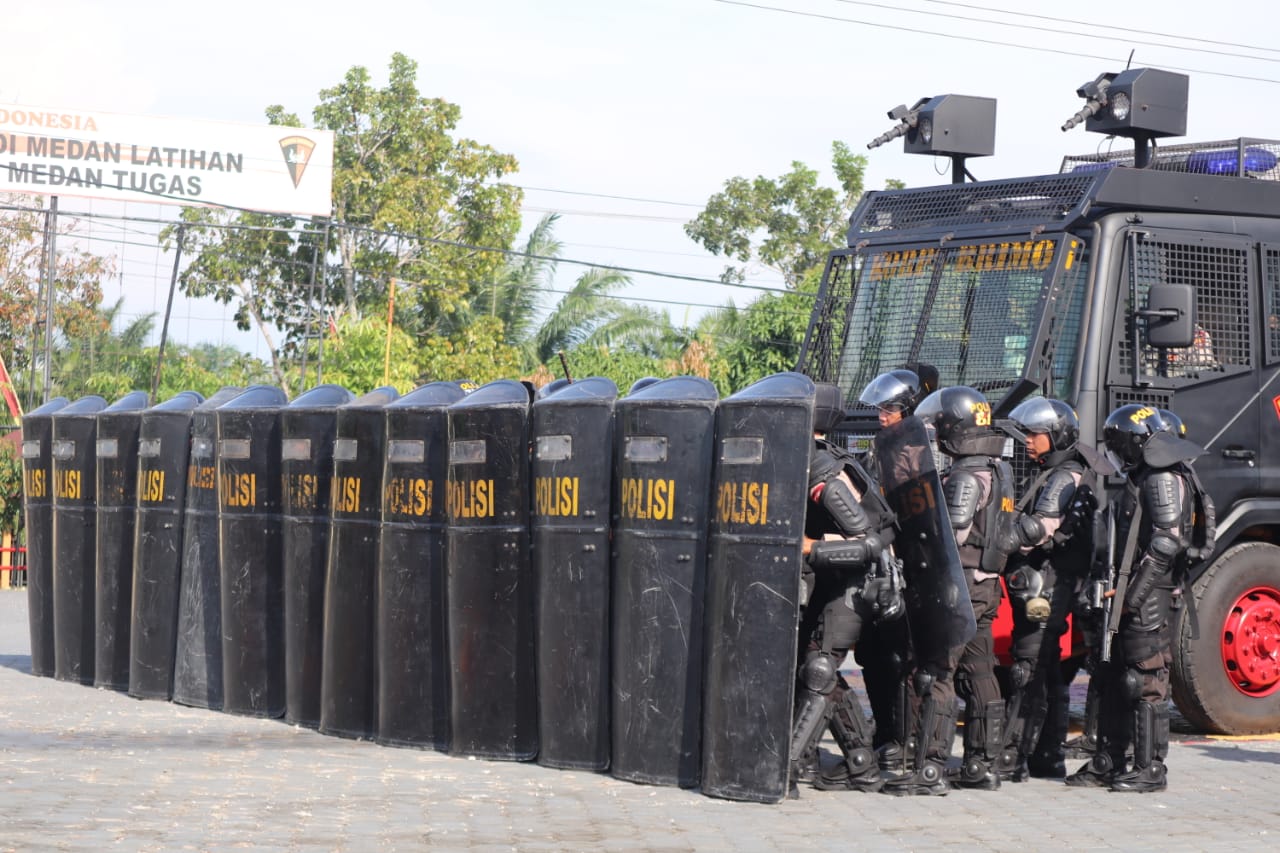 Hukum