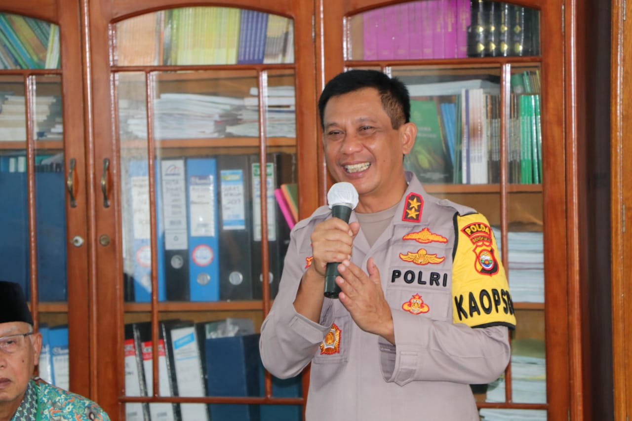 Hukum