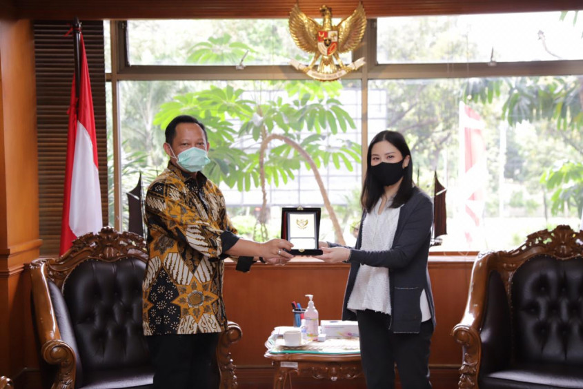 Nasional
