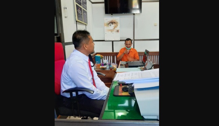Hukum