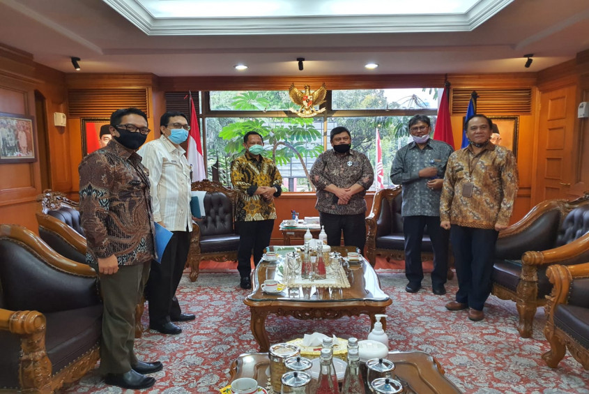 Nasional