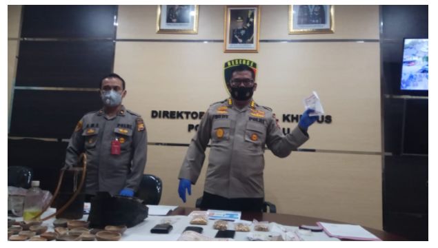 Hukum