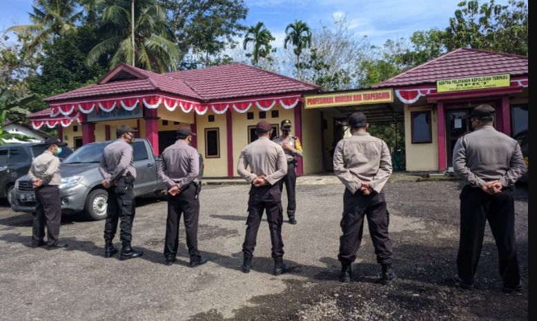 Hukum