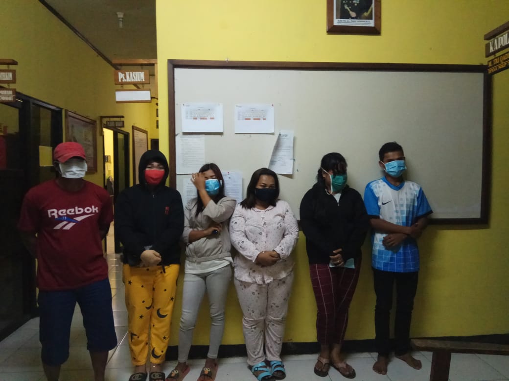 Hukum
