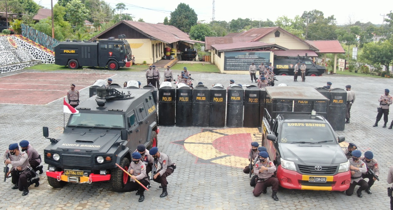 Hukum