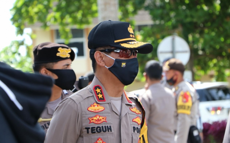 Hukum