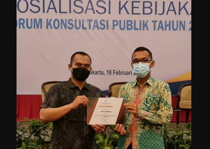 Hukum