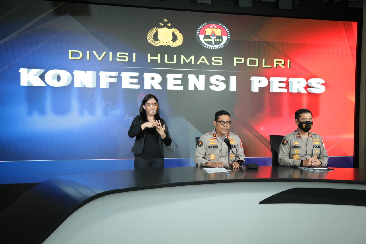 Hukum