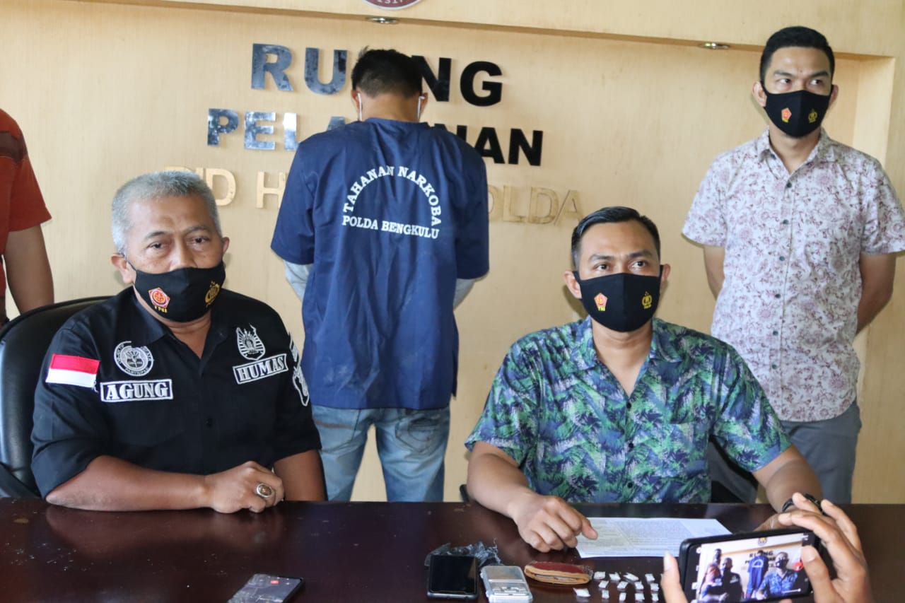 Hukum