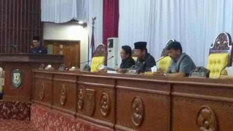 Paripurna DPRD Provinsi Bengkulu, penyampaian nota penjelasan