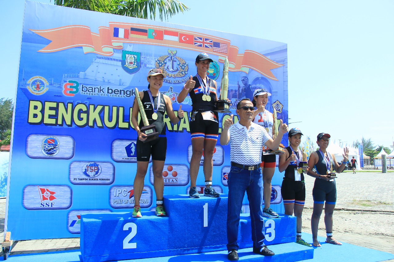 Juara Bengkulu Triathlon 2017 kategori Standar Distance Wanita.