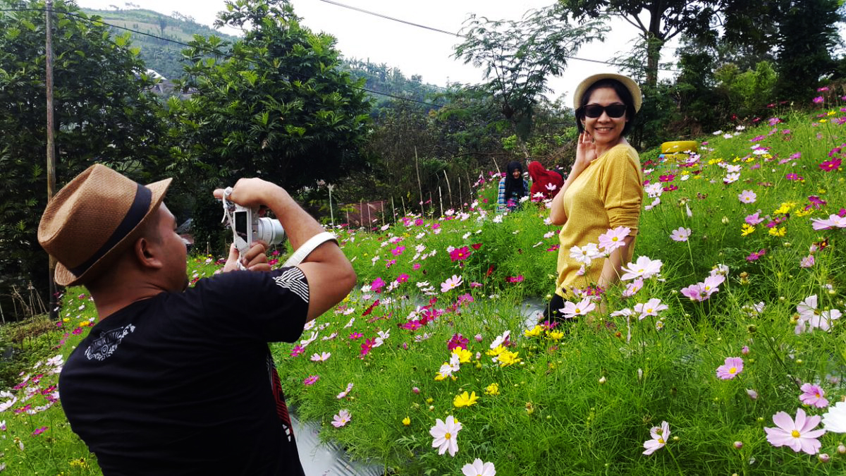 Salah satu peserta Fam Trip saat di Danau Mas Harun Bastari Rejang Lebong, Foto by Mas Edy Masrur.