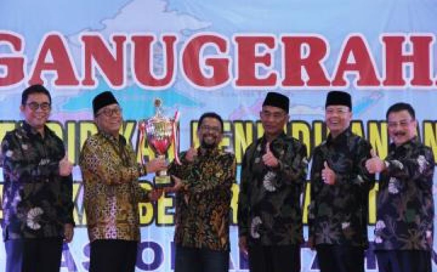 Perwakilan Provinsi Jawa Barat raih juara Umum Apresisasi GTK PAUD DIKMAS Tingkat Nasional 2017