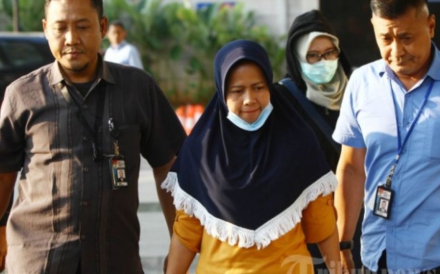 Hukum