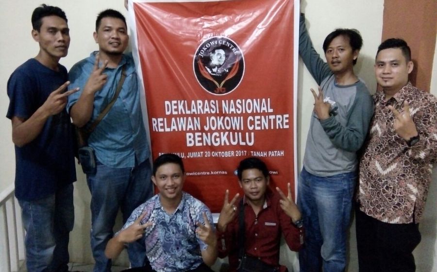 Akademisi, budayawan, intelektual dan praktisi mendeklarasikan diri membentuk Relawan Joko Widodo (Jokowi). 