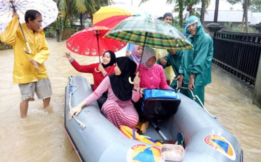 Beberapa wilayah di Kota Bengkulu terendam air bahkan beberapa wilayah terjadi banjir.