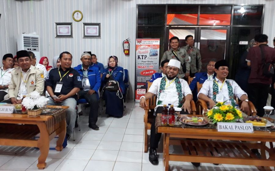 Helmi-Dedy Mendaftar Ke KPU Kota Bengkulu