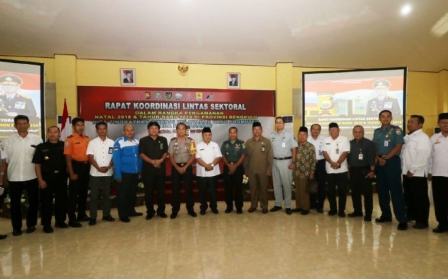 Hukum