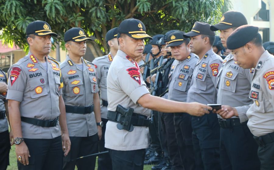 Hukum