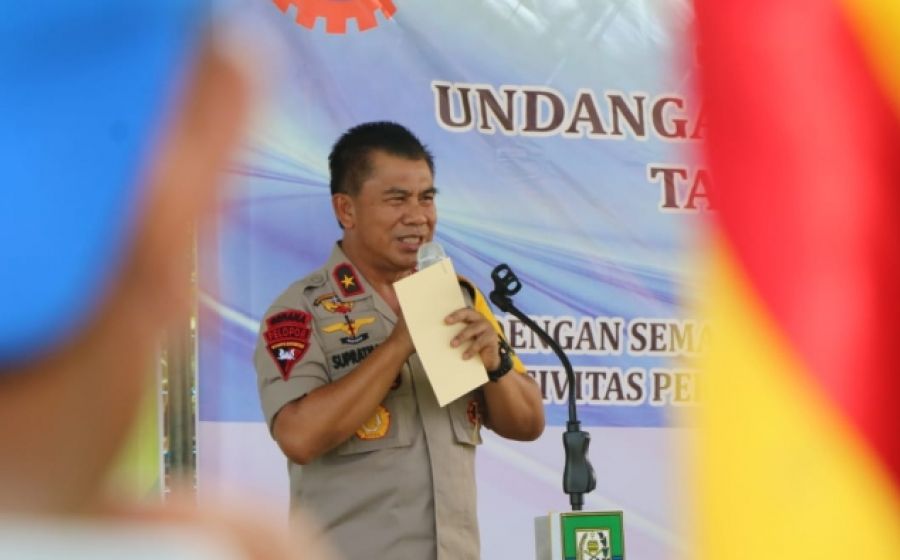 Hukum
