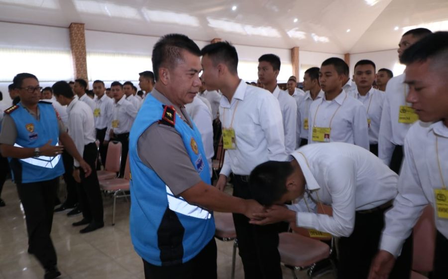 Hukum