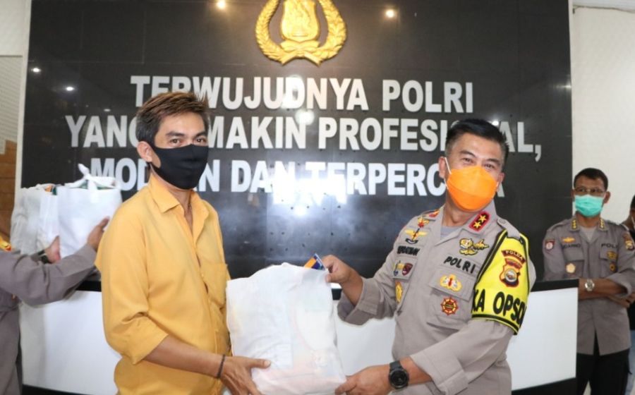Hukum