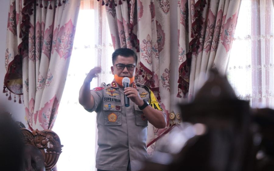 Hukum