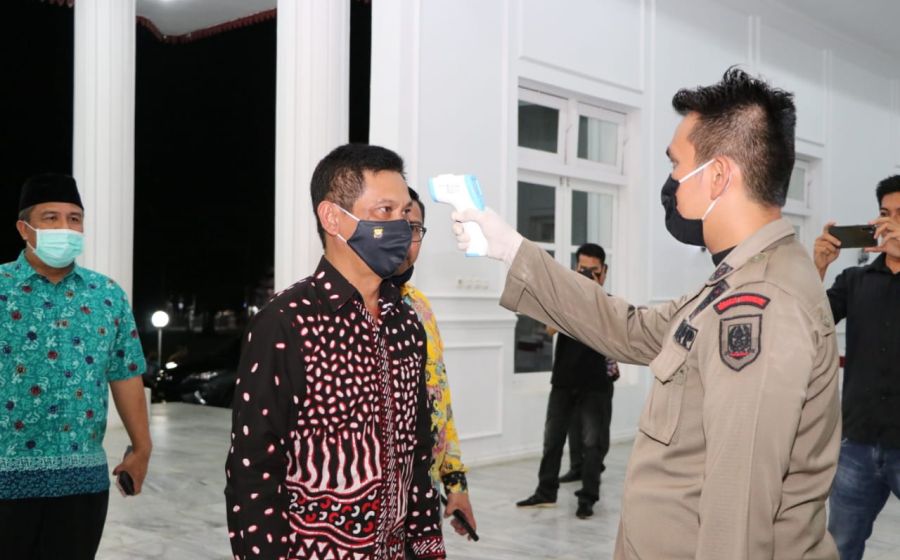 Hukum