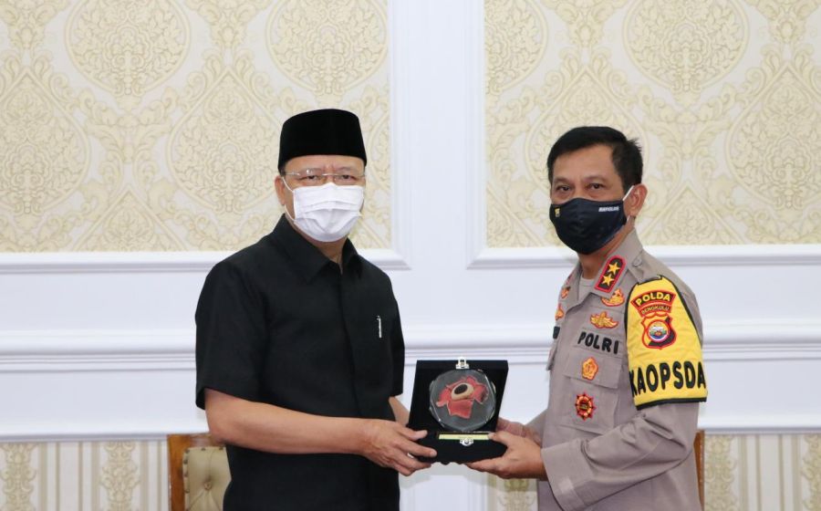Hukum