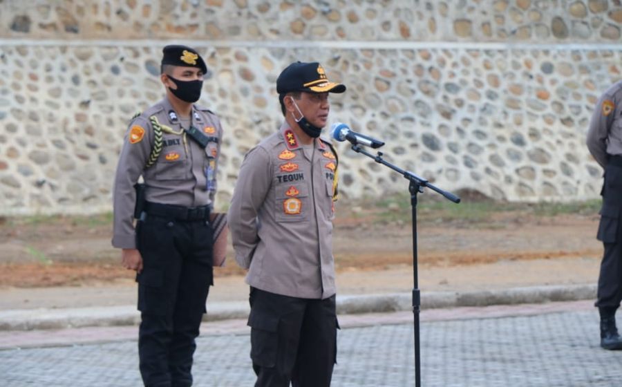 Hukum