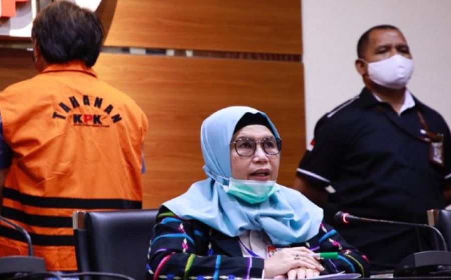Hukum