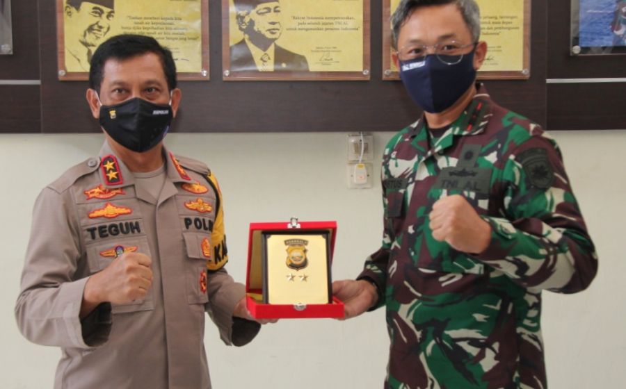 Hukum