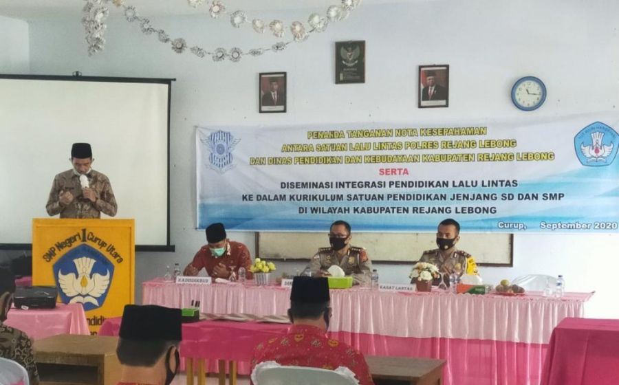 Hukum