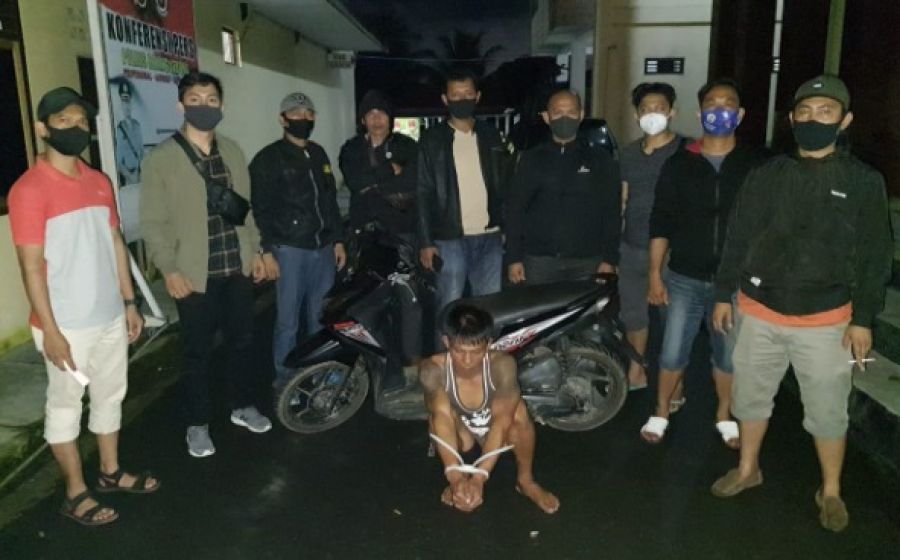 Hukum