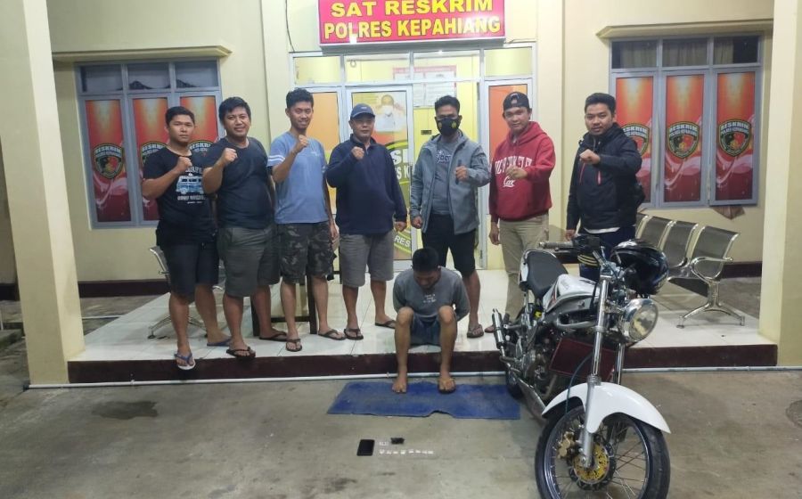 Hukum
