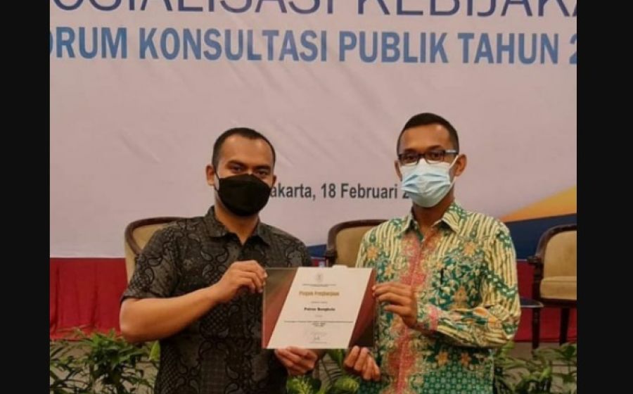 Hukum