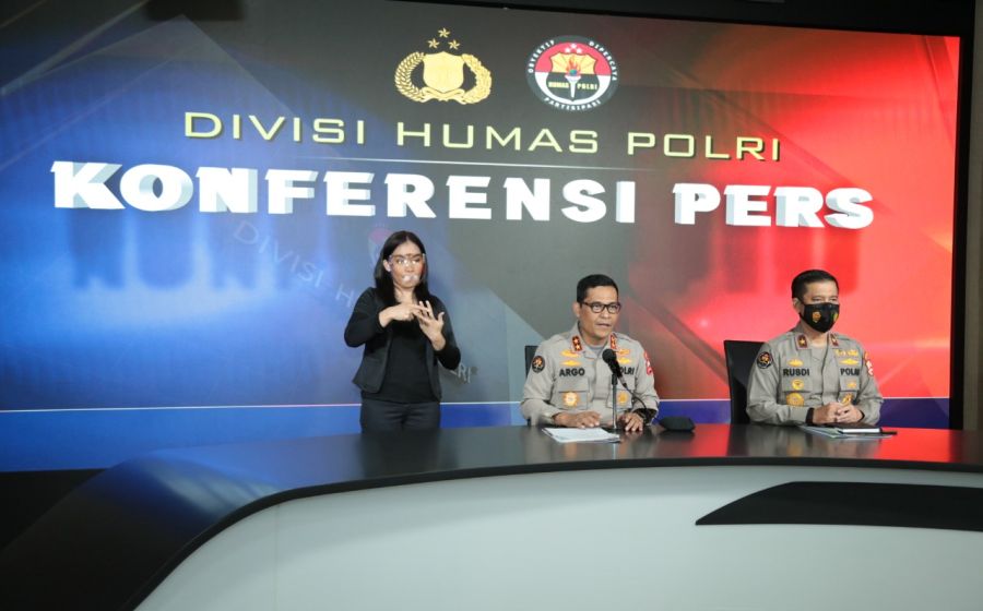 Hukum