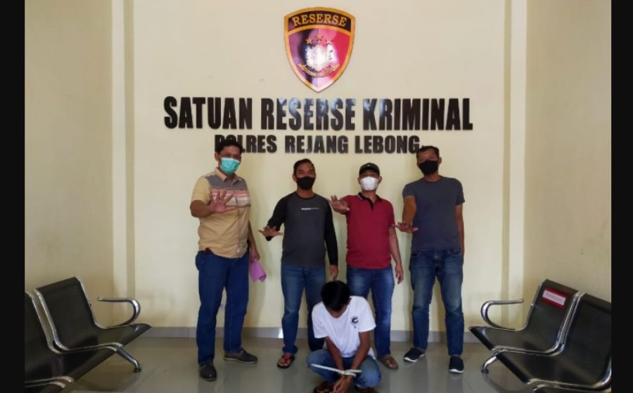 Hukum