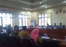 Hearing Komisi II bersama warga